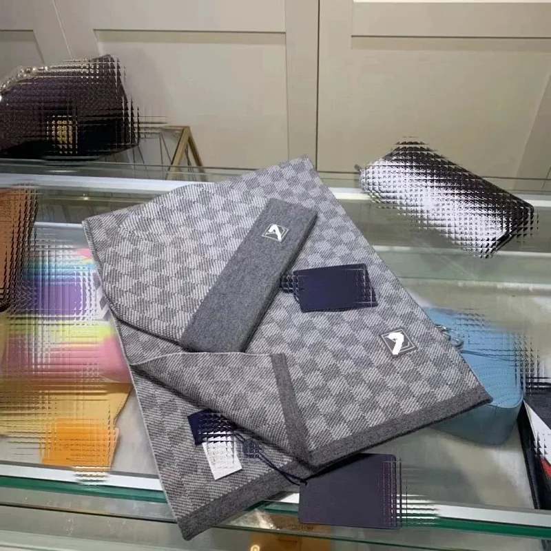 Variant image · 4