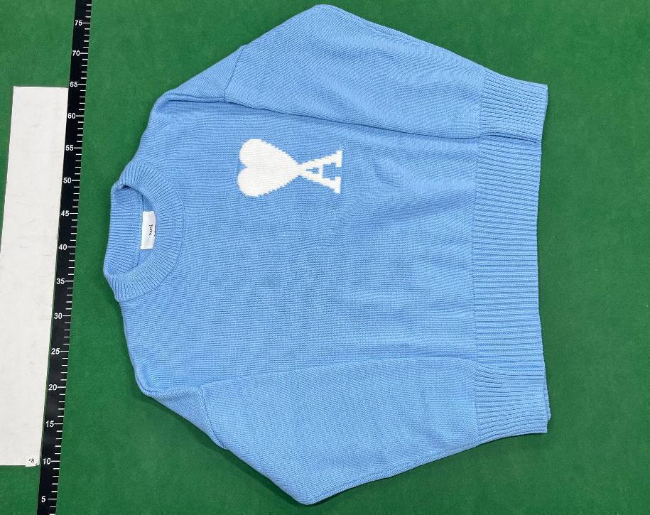 AMI sweater QC 1