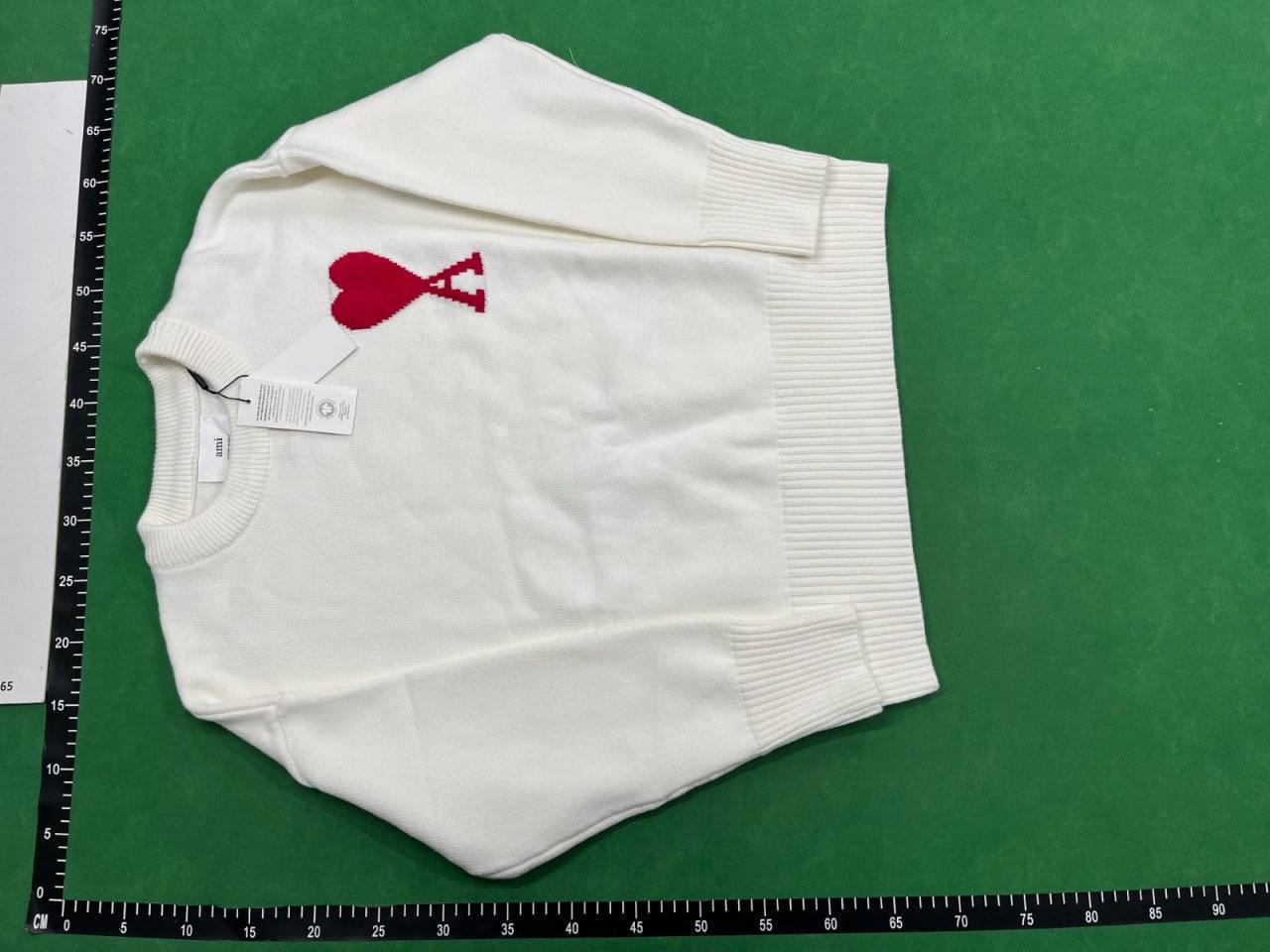 AMI sweater QC 3