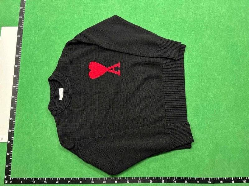 AMI sweater QC 2