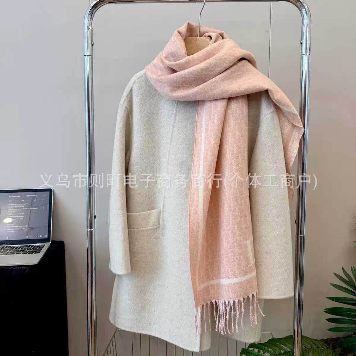 Product detail image 4