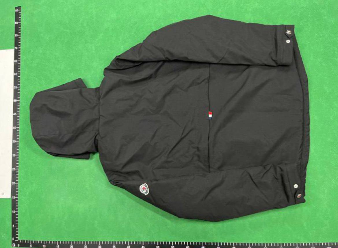 Moncler jacket QC 3